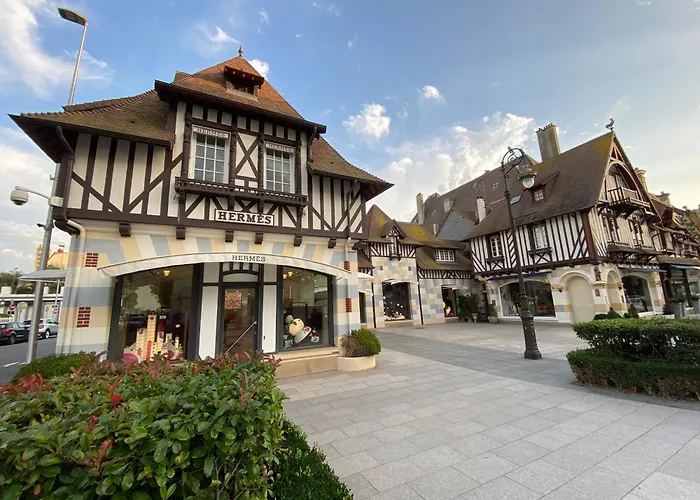 Villa In Trouville-sur-Mer